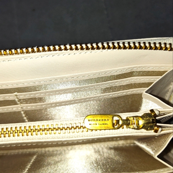 BURBERRY BLUE LABEL NOVA CHECK &  LEATHER BEIGE & WHITE ZIP AROUND LONG WALLET - Picture 17 of 17